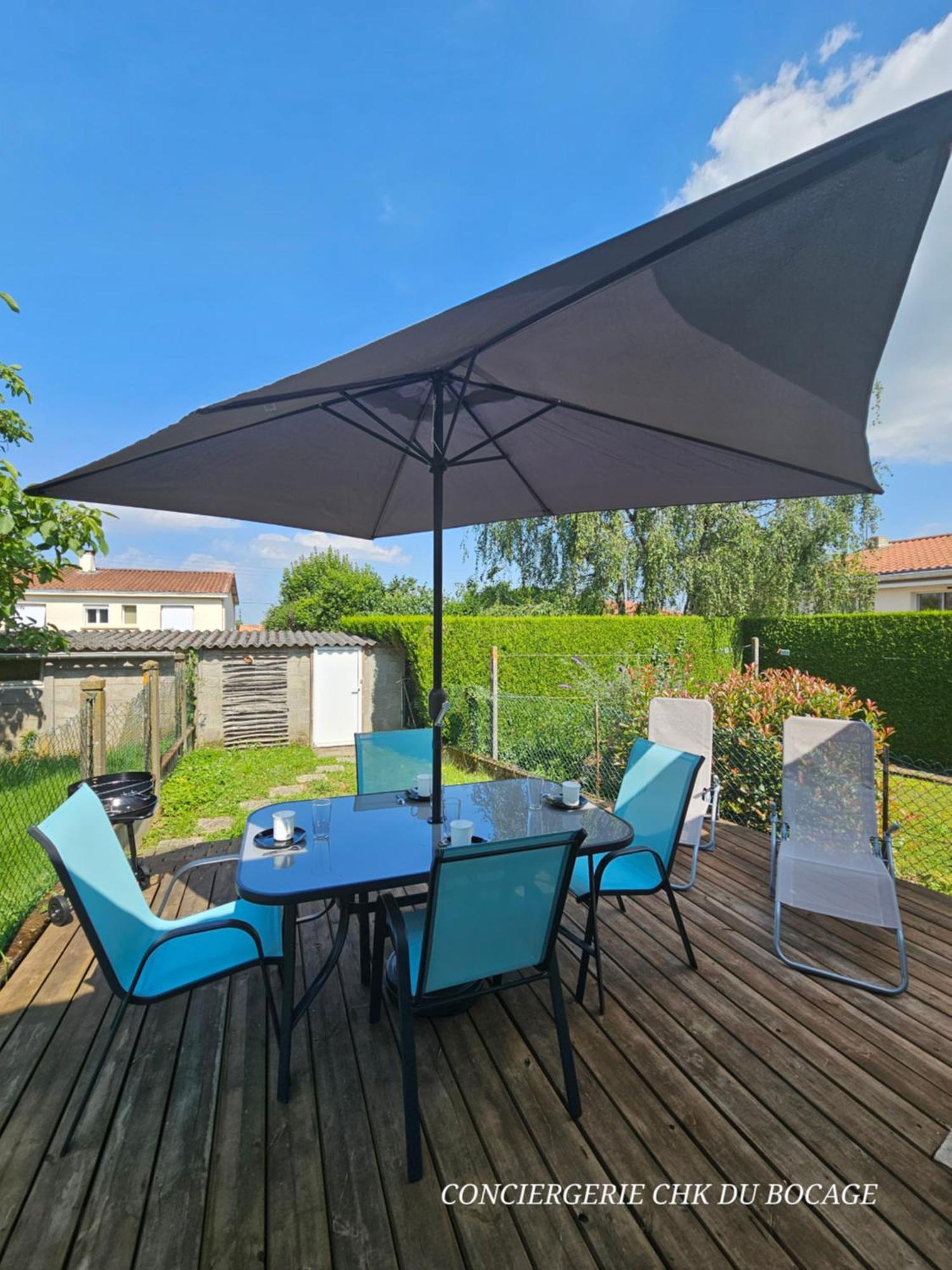Le Petit Ecureuil Charmant Gite Jardin Terrasse Les Herbiers Eksteriør billede